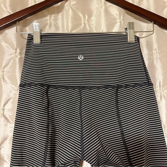 Lululemon Wunder Under High-Rise Roll Down Scallop Stripe Leggings Pink Gray - Picture 8 of 15